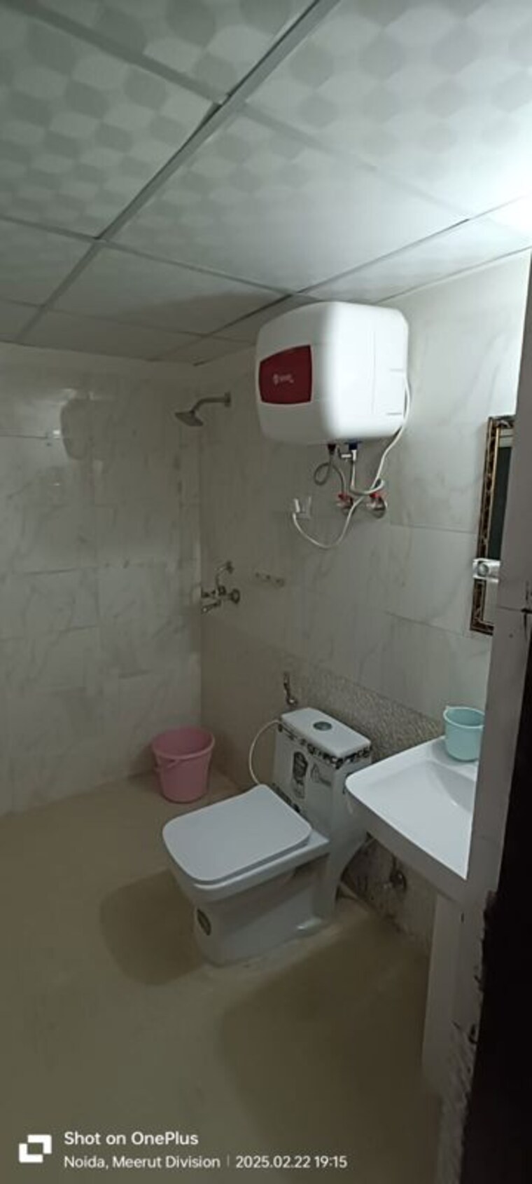 Bathroom, aims-golf-city 2 Bedroom 1050 Sq.Ft. Apartment In Sector 75 Noida 10301694
