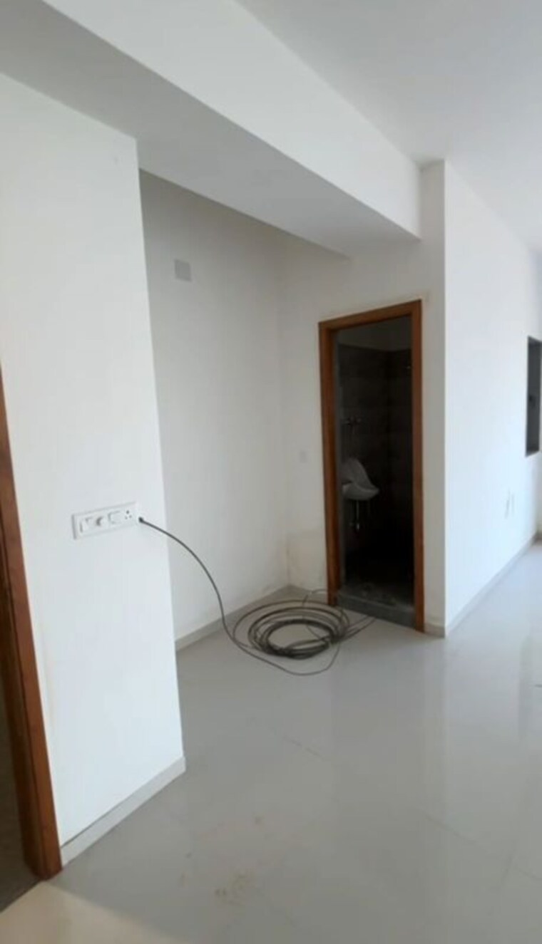 Room, bopal Commercial Office Space 2653 Sq.Ft. In Bopal Ahmedabad 10301735