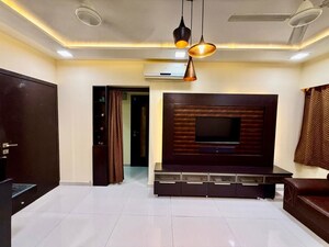 Bedroom in 2 BHK Apartment at Lalani Grandeur, Goregaon East – for Rent