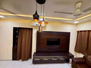Furnished Amenities in 2 BHK Apartment at Lalani Grandeur, Goregaon East – for Rent
