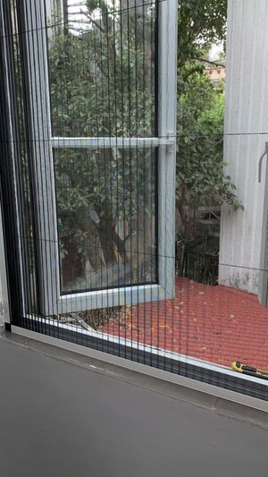 Balcony in 1 BHK Builder Floor at Safdarjung Development Area – for Rent