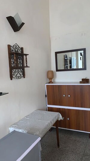 Furnished Amenities in 1 BHK Builder Floor at Safdarjung Development Area – for Rent