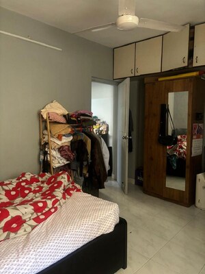 Bedroom in 1.5 BHK Apartment at Bandra West – for Rent
