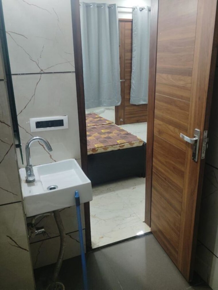 Bathroom, sector 44 1 RK 540 Sq.Ft. Builder Floor In Sector 44 Gurgaon 10301839