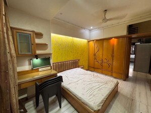 Bedroom in 2 BHK Apartment at Prabhadevi CHS, Prabhadevi – for Rent