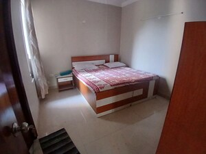 Bedroom in 2 BHK Apartment at DLF Regency Park I, Dlf Phase iv – for Sale