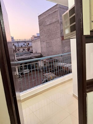 Balcony in  Pg at Sector 128 – for Rent