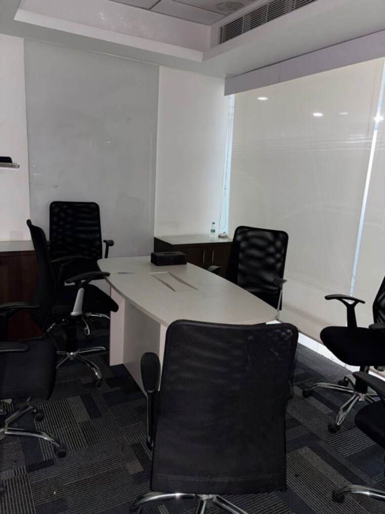 Team Area, advant-navis-business-park Commercial Office Space 1100 Sq.Ft. In Sector 142 Noida 10301782