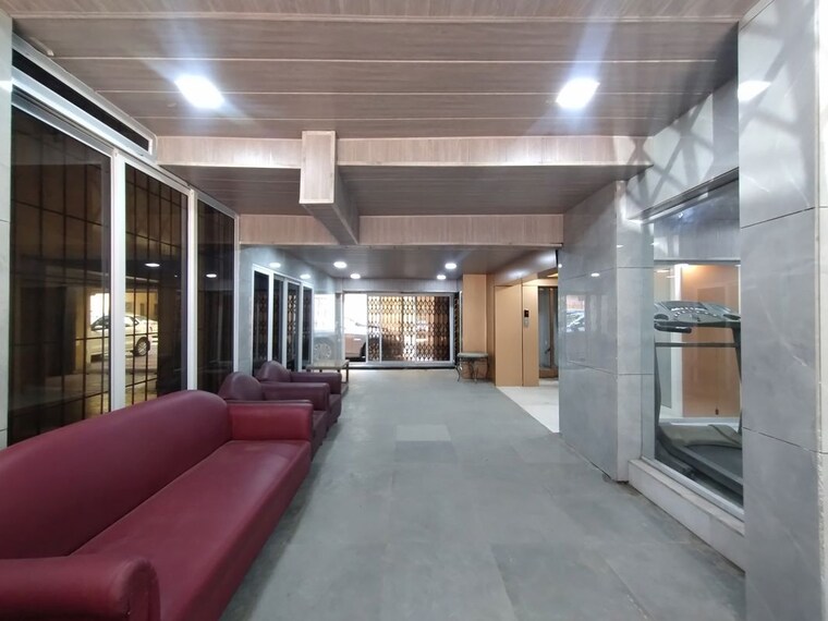  Parking, aashirwad-chs-vashi 4 Bedroom 3600 Sq.Ft. Apartment In Vashi Sector 29 Navi Mumbai 10301948