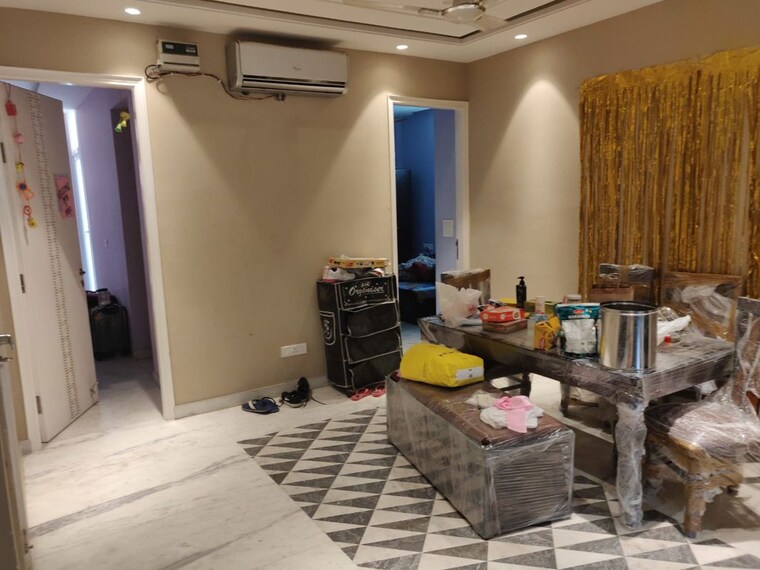 Gym, malibu town 3 Bedroom 300 Sq.Yd. Builder Floor In Malibu Town Gurgaon 10301931