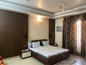 Bedroom in 5 BHK Independent House at Sector 45 – for Rent