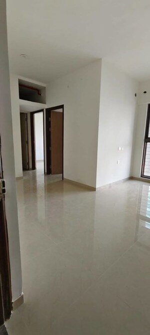 1 BHK Apartment For Rent in Lodha Vista, Lower Parel