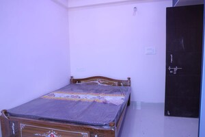 Bedroom in 2.5 BHK Apartment at Madhapur – for Rent