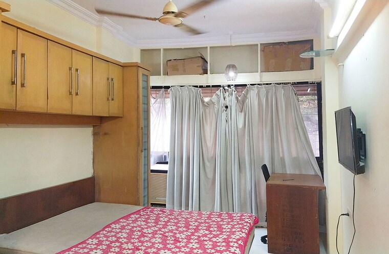 Bedroom, goregaon east Pg For Boys In Goregaon East 10301975