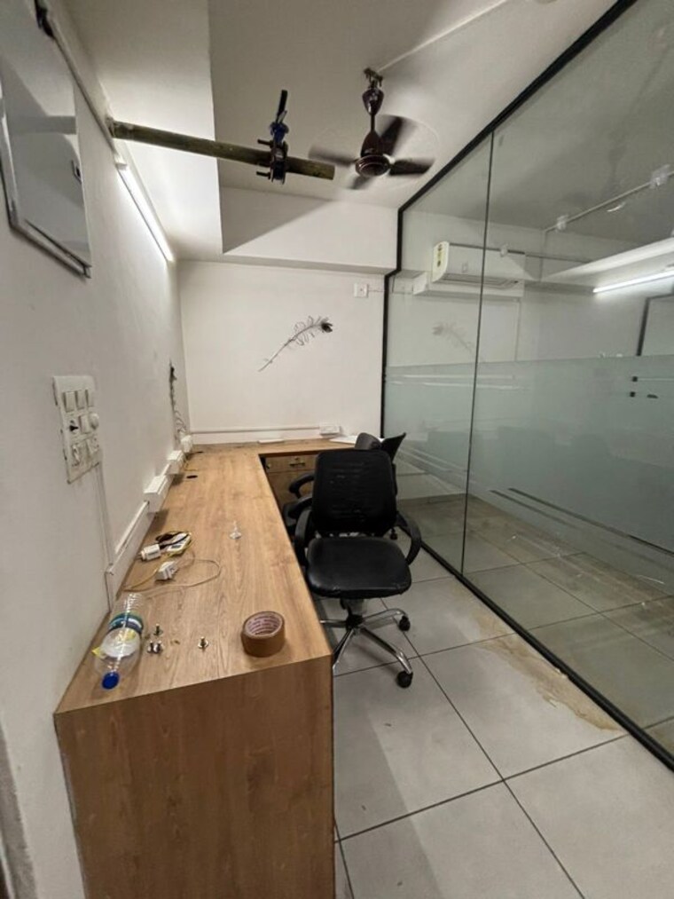 Kitchen, science city Commercial Office Space 893 Sq.Ft. In Science City Ahmedabad 10302153