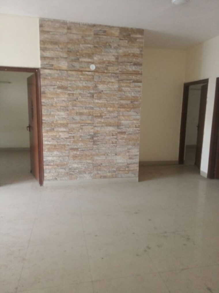 Room, dlf phase iv 5 Bedroom 3600 Sq.Ft. Villa In Dlf Phase iv Gurgaon 10302156