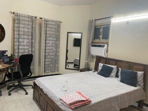 Bedroom in 5 BHK Villa at Dlf Phase iv – for Sale