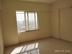 Room in 3 BHK Apartment at Kumar Princetown Royal, Undri – for Rent