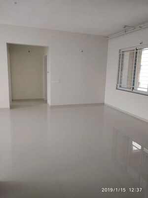 Room in 3 BHK Apartment at Kumar Princetown Royal, Undri – for Rent