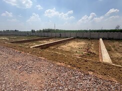 Plot For Sale in Modipuram