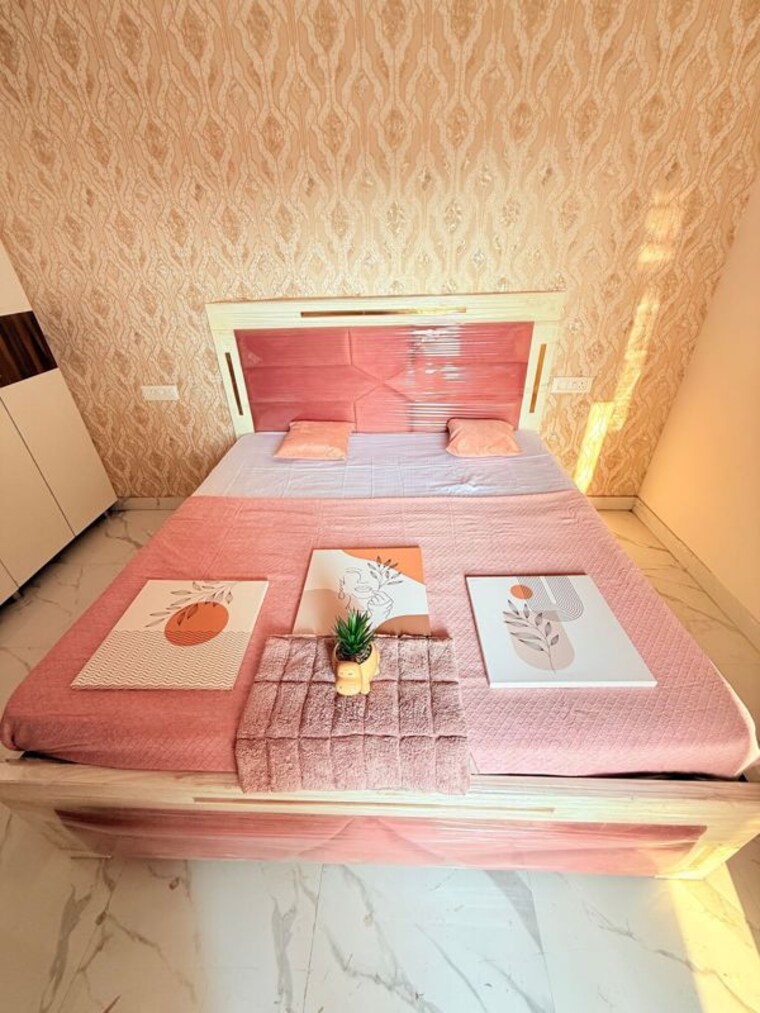 Room, kharar mohali road 2 Bedroom 120 Sq.Yd. Apartment In Kharar Mohali Road Kharar 10302327
