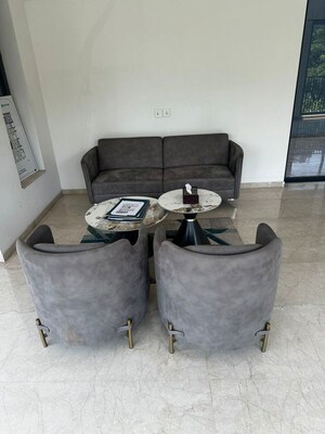 Bedroom in 3 BHK Apartment at Kalpataru Matru Ashish, Matunga East – for Sale