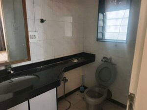 Attached Bathroom in 2 BHK Apartment at Parsipolis Apartment, Cuffe Parade – for Sale
