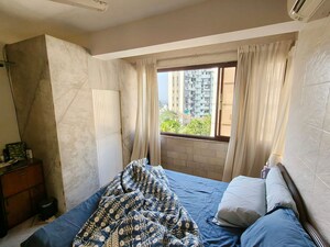 Bedroom in 2 BHK Apartment at Bandra West – for Rent