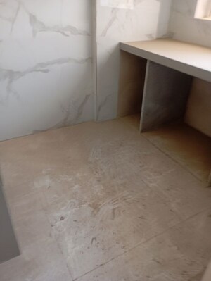 Room in 2 BHK Apartment at Crystal Paradise Residences, Andheri East – for Sale