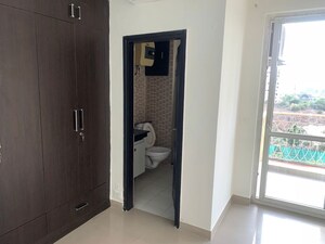 Room in 4 BHK Apartment at BPTP Mansions Park Prime, Sector 66 – for Rent