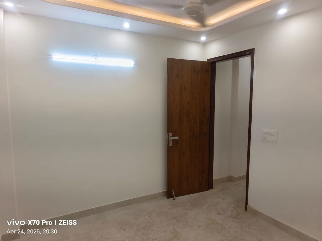 3 BHK + Pooja Room Builder Floor For Sale in Kalkaji