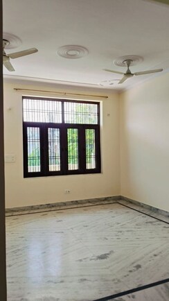 3 BHK + Pooja Room Builder Floor For Rent in Sector 57