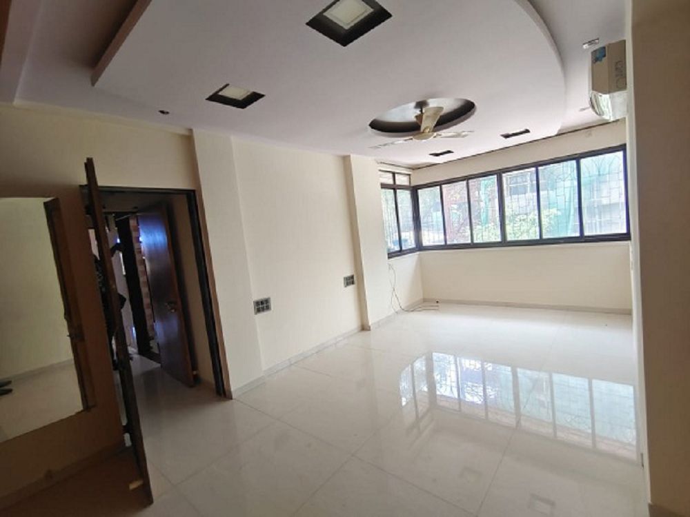 2 BHK + Pooja Room Apartment For Rent in Santacruz West