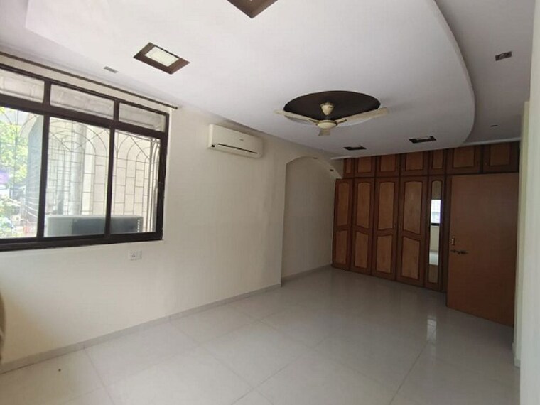 Room, santacruz west 2 Bedroom 700 Sq.Ft. Apartment In Santacruz West Mumbai 10302519