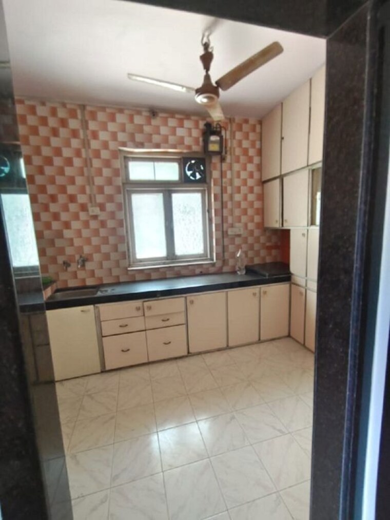 Kitchen, santacruz west 2 Bedroom 700 Sq.Ft. Apartment In Santacruz West Mumbai 10302519