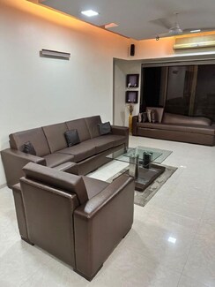 3 BHK + Pooja Room Apartment For Rent in Santacruz West