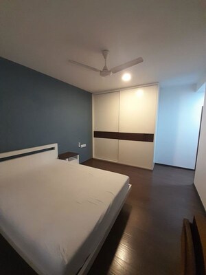 Room in 3 BHK Apartment at Cuffe Castle, Cuffe Parade – for Sale
