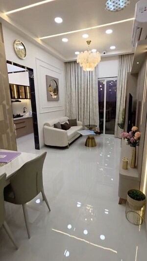 Team Area in 1 BHK Apartment at Jogeshwari East – for Sale