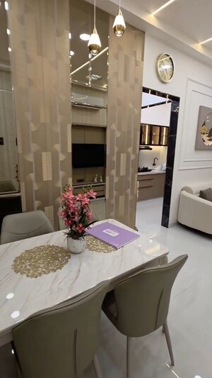 Team Area in 1 BHK Apartment at Jogeshwari East – for Sale