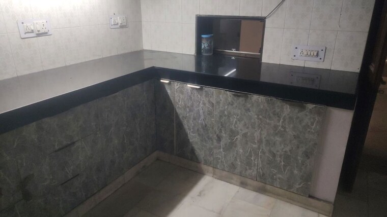 Kitchen, safdarjung enclave 4 Bedroom 500 Sq.Yd. Builder Floor In Safdarjung Enclave Delhi 10302641