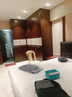 Team Area in 2 BHK Apartment at Rite Skyluxe, Chembur – for Rent
