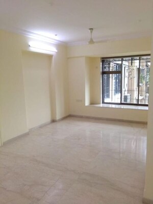 Room in 2 BHK Apartment at Kukreja Chembur Heights 2, Chembur – for Rent