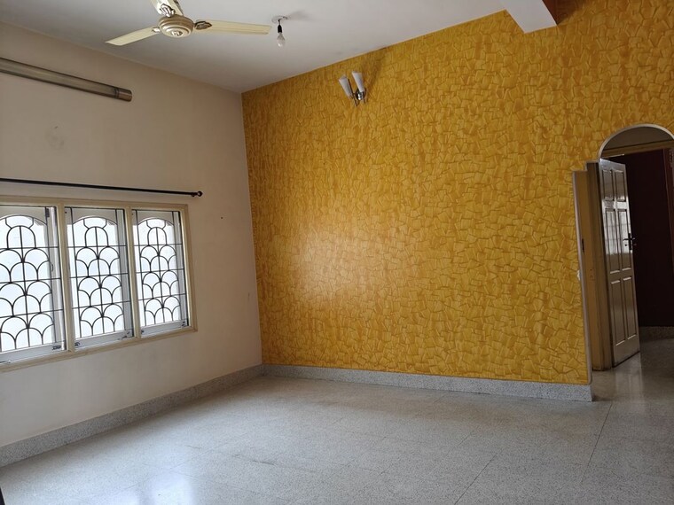 Room, krishna nagar 5 Bedroom 1750 Sq.Ft. Independent House In Krishna Nagar Bangalore 10302678