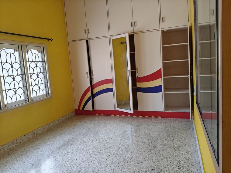 Room, krishna nagar 5 Bedroom 1750 Sq.Ft. Independent House In Krishna Nagar Bangalore 10302678