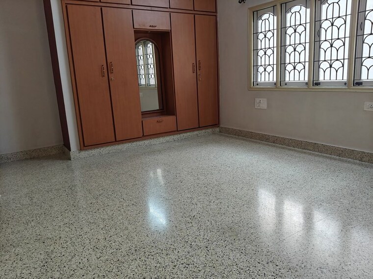 Room, krishna nagar 5 Bedroom 1750 Sq.Ft. Independent House In Krishna Nagar Bangalore 10302678