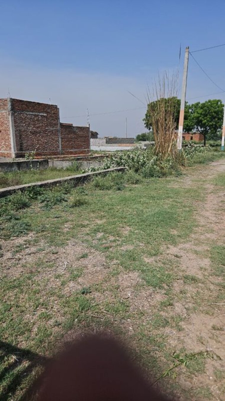 Garden, saini  900 Sq.Yd. Plot In Saini Greater Noida 10302672