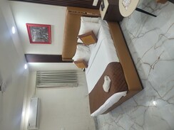 1.5 BHK + Pooja Room,Study Room Apartment For Rent in Pitampura