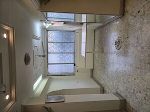 Furnished Amenities in 1.5 BHK Apartment at Chaitanya Raj Bhavan, Andheri East – for Rent