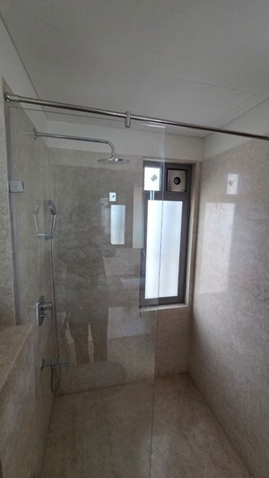 Building Lobby in 3 BHK Apartment at Piramal Mahalaxmi, Mahalaxmi – for Rent