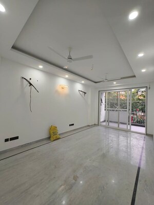3 BHK Builder Floor For Rent in Chittaranjan Park